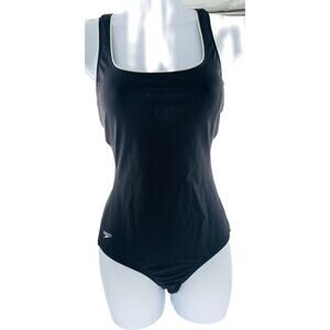 Speedo Swimsuit Women Size 8 Black One Piece Swimwear Lined Athletic Performance